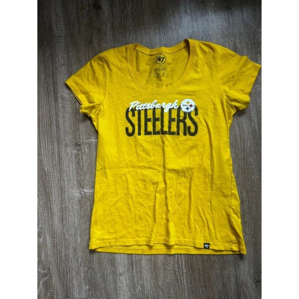 Pittsburgh Steelers ‘47 Yellow shirt  medium